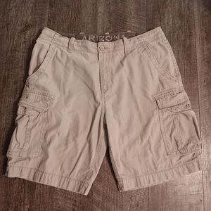 Arizona Men's Cargo Shorts.  Size 38